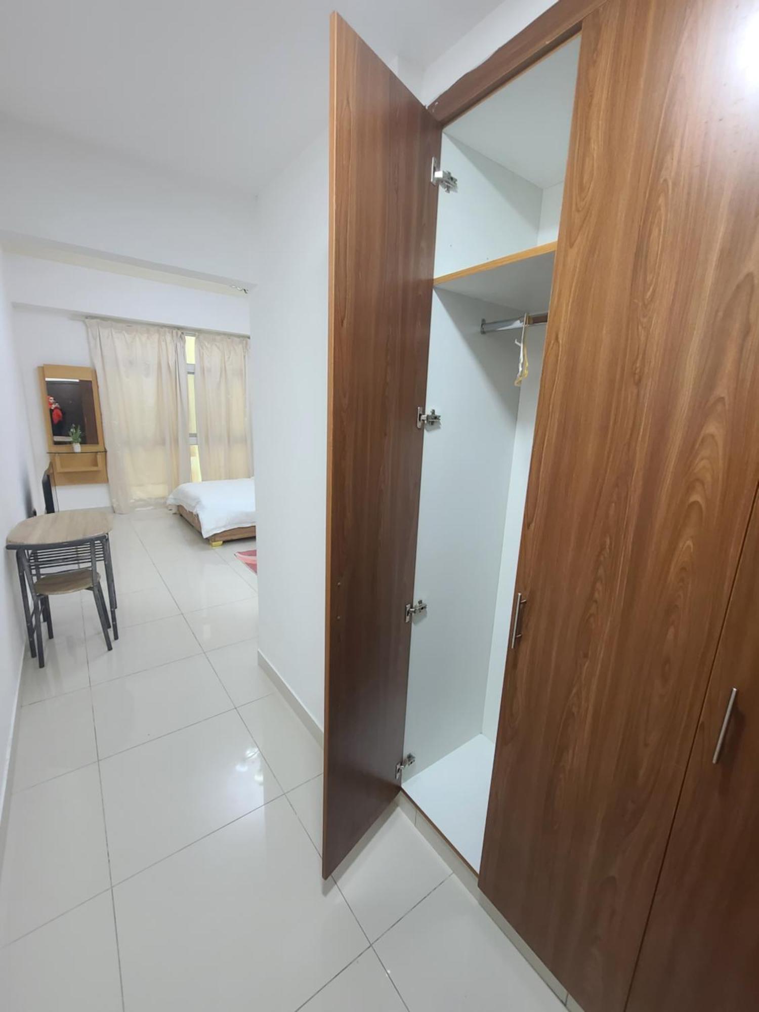 Al Fahad 2 Small Rooms For Men Tecom Dubái Exterior foto